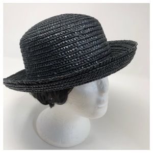 VINTAGE BLACK WOVEN HAT